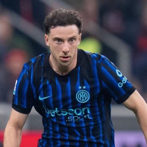 九游娱乐-跟队：国米给奥古斯托320万欧续约年薪，球员索要400万