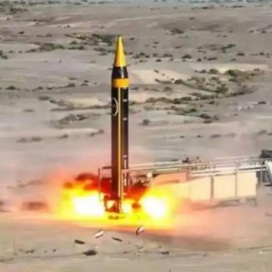 九游娱乐平台-伊朗发射超重型导弹打击以色列！携带1吨重弹头、射程达2000公里，可覆盖以色列全境